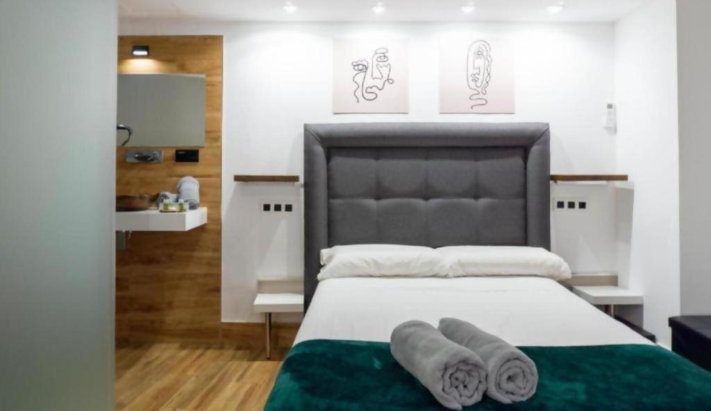 Ilustre Rooms Malaga Bilik gambar