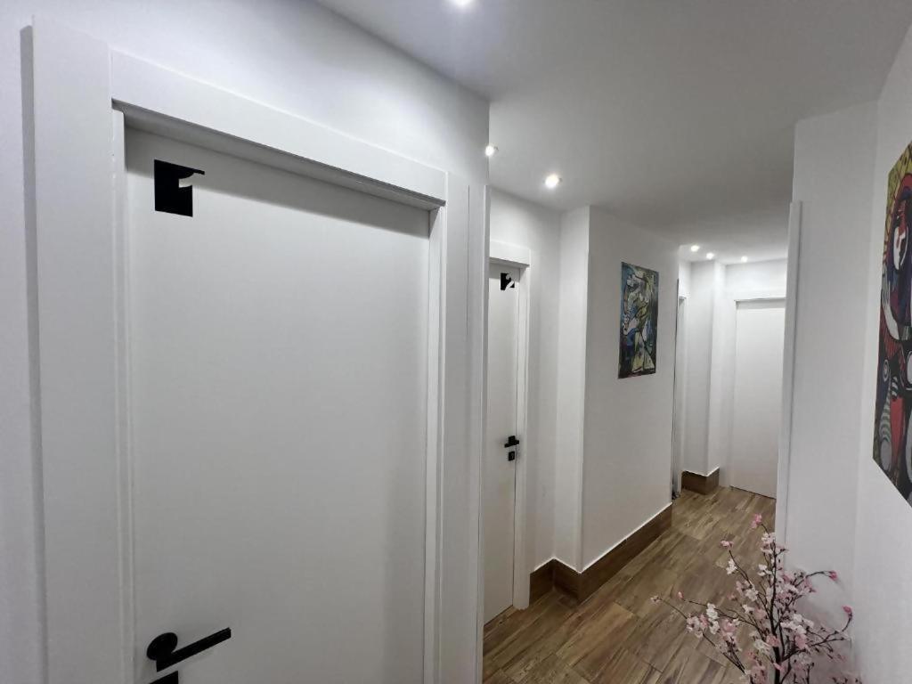 Ilustre Rooms Malaga Bilik gambar