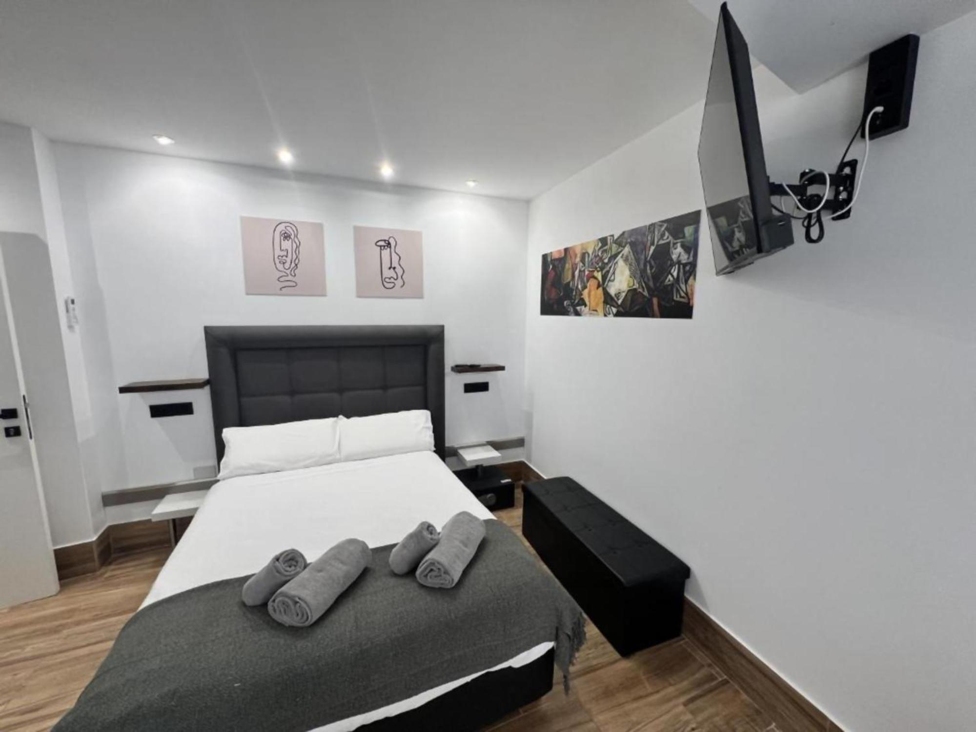 Ilustre Rooms Malaga Luaran gambar